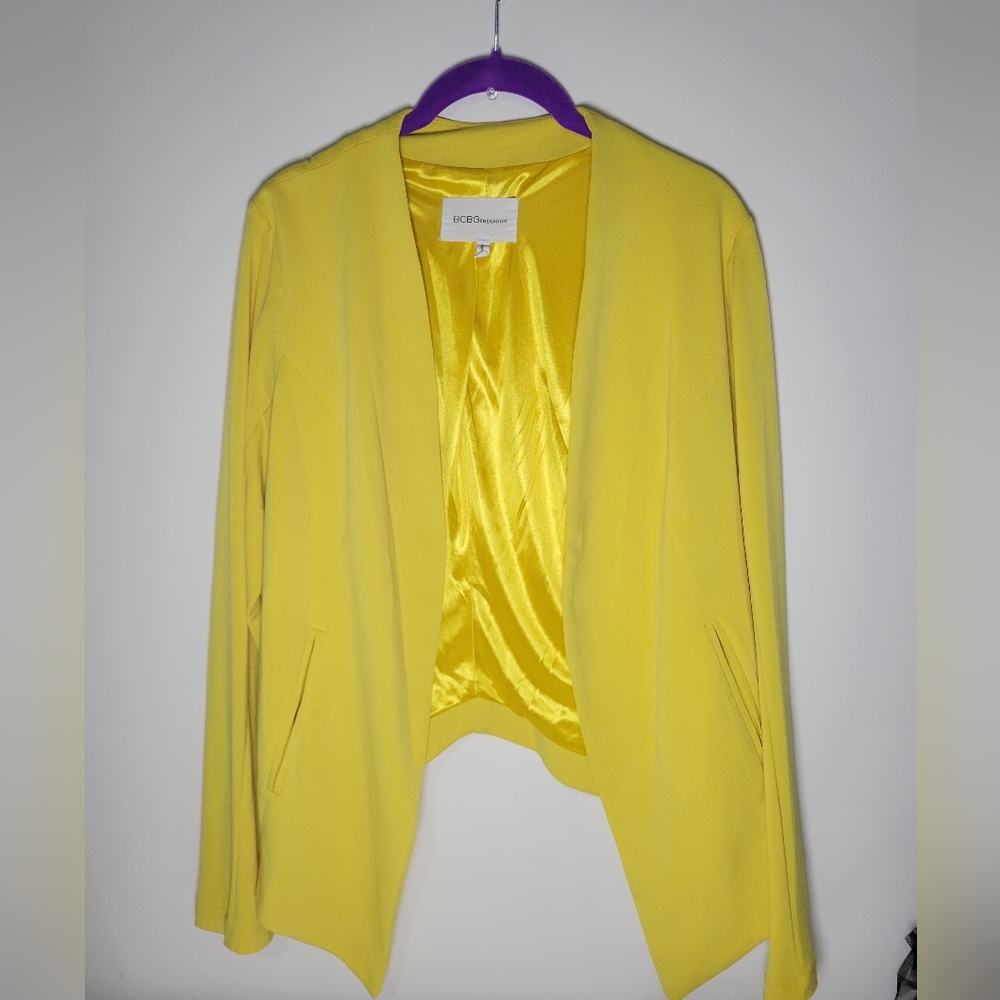 BCBGeneration Tuxedo Blazer Yellow